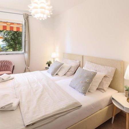 Moro Malinska Apartment Room photo